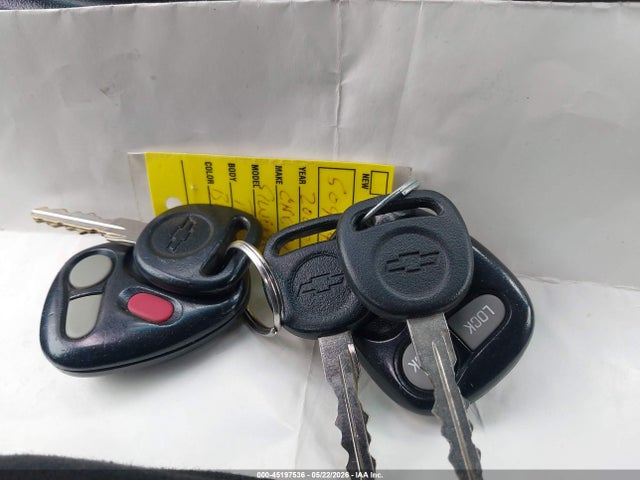 2000 Chevrolet Silverado 1500 Ls მანქანა იყიდება აუქციონზე, vin: 1GCEK14T5YE305325, აუქციონის ნომერი: 45197536