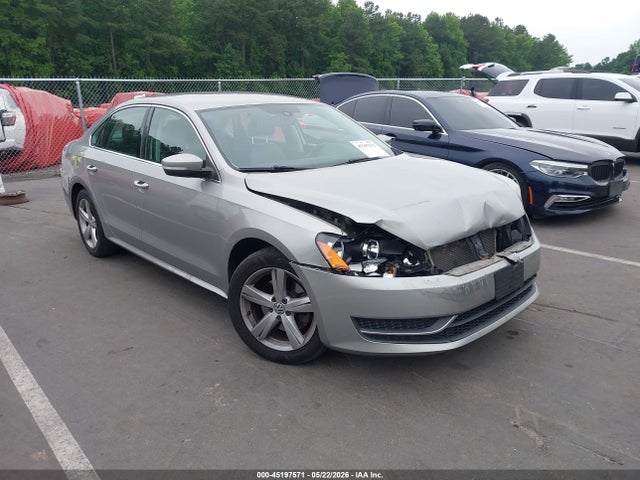 2014 Volkswagen Passat 1.8t Se მანქანა იყიდება აუქციონზე, vin: 1VWBT7A39EC056202, აუქციონის ნომერი: 45197571