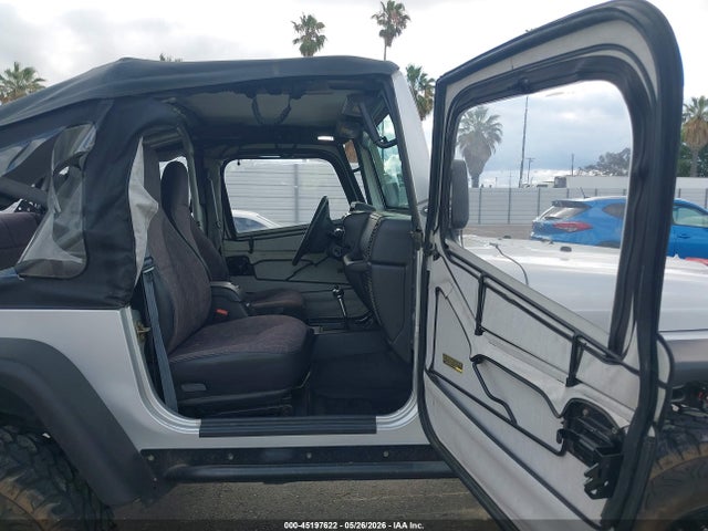 2002 Jeep Wrangler X მანქანა იყიდება აუქციონზე, vin: 1J4FA39S52P770499, აუქციონის ნომერი: 45197622