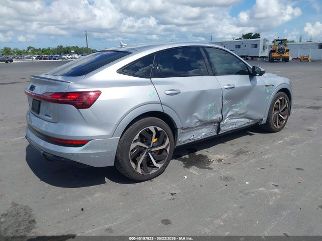 45197623 :رقم المزاد ، WA12AAGEXNB031825 vin ، 2022 Audi E-tron Sportback Premium Plus S Line Quattro مزاد بيع