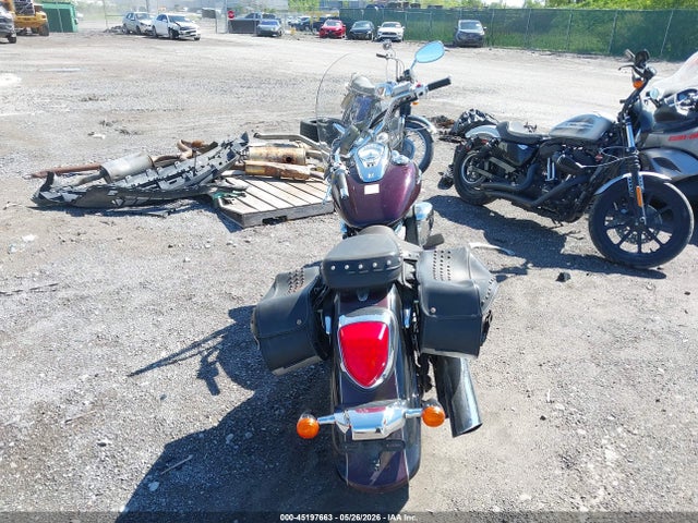 45197663 :رقم المزاد ، JS1VS55A7C2101621 vin ، 2012 Suzuki Vl800 T مزاد بيع