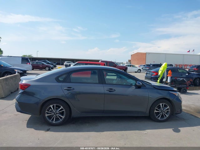 2023 Kia Forte Lxs მანქანა იყიდება აუქციონზე, vin: 3KPF24AD1PE586402, აუქციონის ნომერი: 45197671