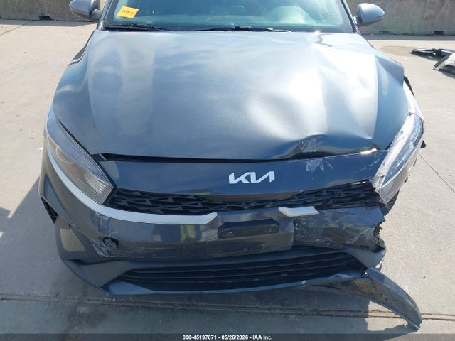 2023 Kia Forte Lxs მანქანა იყიდება აუქციონზე, vin: 3KPF24AD1PE586402, აუქციონის ნომერი: 45197671