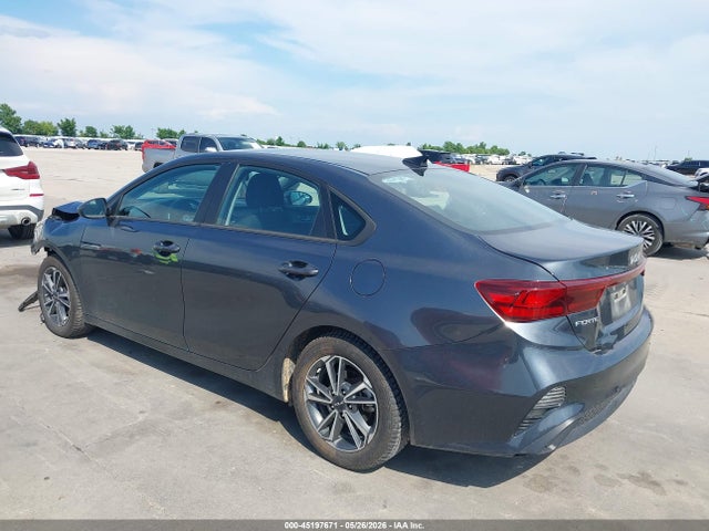 2023 Kia Forte Lxs მანქანა იყიდება აუქციონზე, vin: 3KPF24AD1PE586402, აუქციონის ნომერი: 45197671