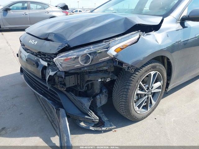 2023 Kia Forte Lxs მანქანა იყიდება აუქციონზე, vin: 3KPF24AD1PE586402, აუქციონის ნომერი: 45197671