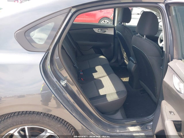 2023 Kia Forte Lxs მანქანა იყიდება აუქციონზე, vin: 3KPF24AD1PE586402, აუქციონის ნომერი: 45197671