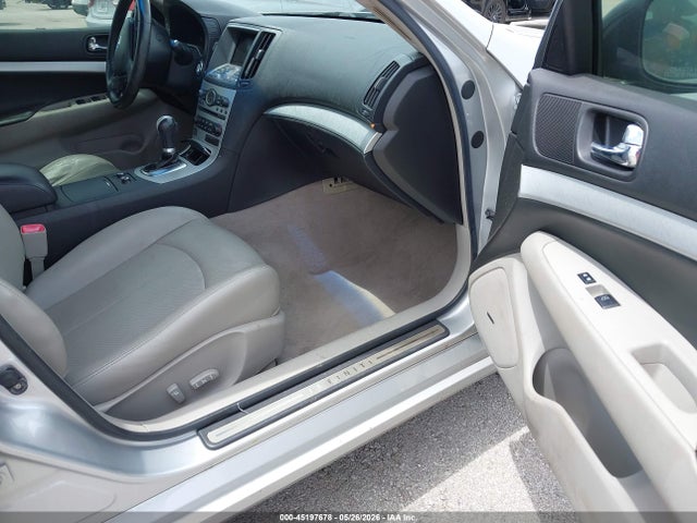 45197678 :رقم المزاد ، JNKCV61E59M012211 vin ، 2009 Infiniti G37 Journey مزاد بيع