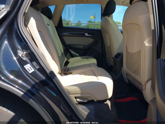 45197686 :رقم المزاد ، WA1CFAFP9EA003724 vin ، 2014 Audi Q5 2.0t Premium مزاد بيع