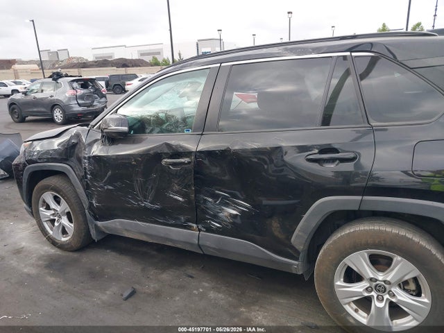 2T3W1RFV0MC148666 Toyota Rav4 Xle