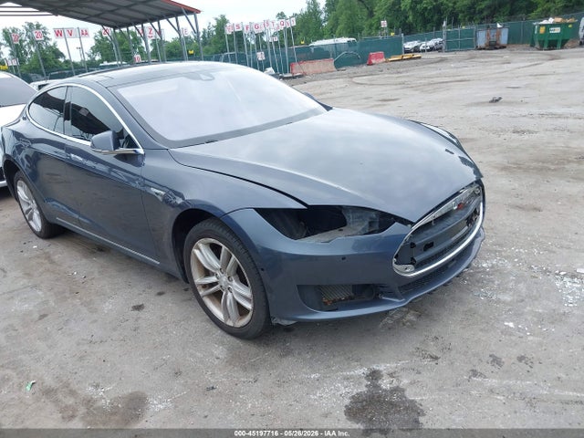 45197716 :رقم المزاد ، 5YJSA1H13EFP50543 vin ، 2014 Tesla Model S P85 مزاد بيع