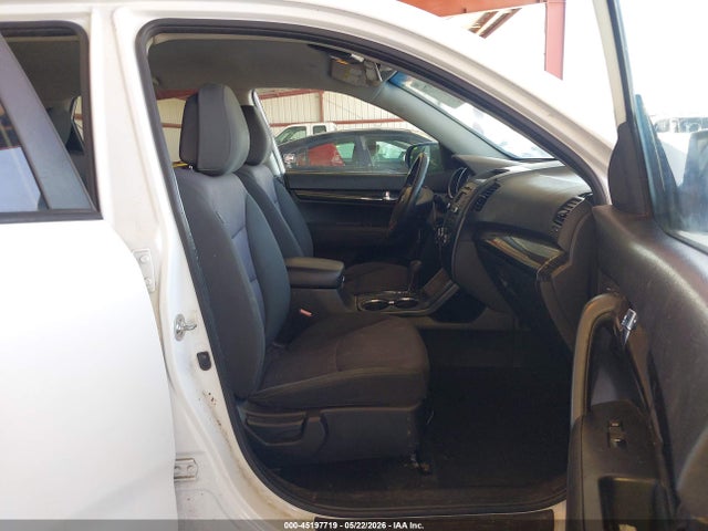 45197719 :رقم المزاد ، 5XYKTDA2XBG166272 vin ، 2011 Kia Sorento Lx V6 مزاد بيع