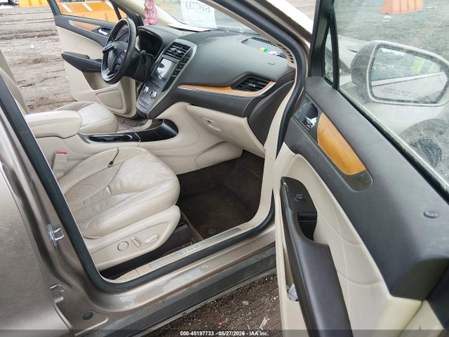 Продаж на аукціоні авто 2019 Lincoln Mkc Select, vin: 5LMCJ2C9XKUL04232, номер лоту: 45197733