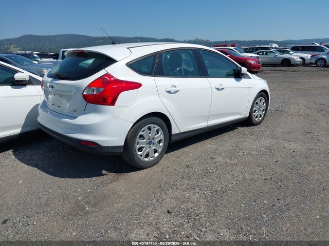 45197738 :رقم المزاد ، 1FAHP3K23CL330772 vin ، 2012 Ford Focus Se مزاد بيع