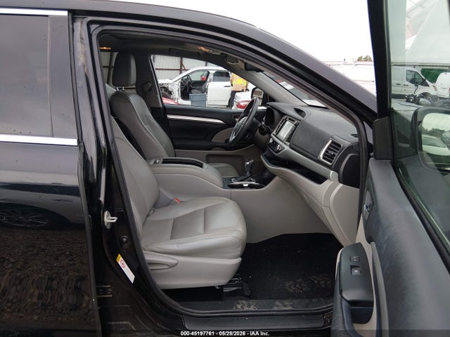 5TDKKRFH1GS152090 Toyota Highlander Xle V6
