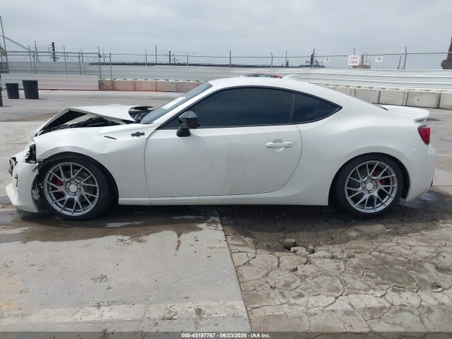 Scion FR-S 2016 JF1ZNAA14G9702257 Image 14