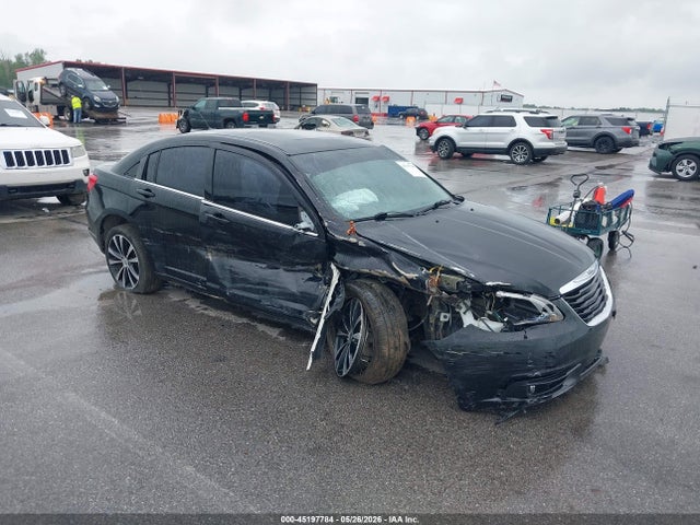 Продаж на аукціоні авто 2014 Chrysler 200 Touring, vin: 1C3CCBBBXEN198065, номер лоту: 45197784