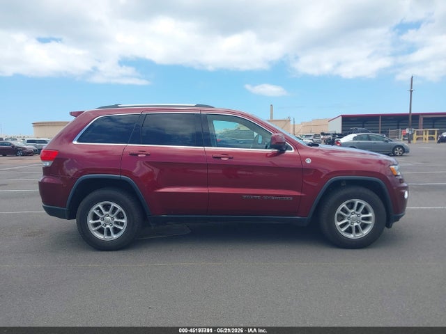 1C4RJFAG6JC452599 Jeep Grand Cherokee Laredo E 4x4