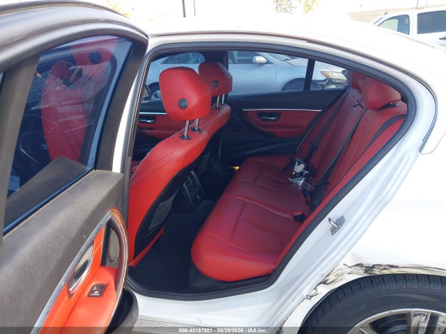 45197801 :رقم المزاد ، WBA8B9C57HK676371 vin ، 2017 Bmw 330i مزاد بيع