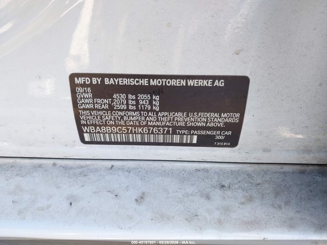 45197801 :رقم المزاد ، WBA8B9C57HK676371 vin ، 2017 Bmw 330i مزاد بيع