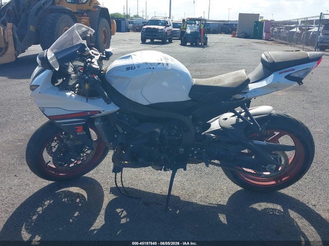 45197840 :رقم المزاد ، JS1GR7MA6S7100043 vin ، 2025 Suzuki Gsx-r750 مزاد بيع