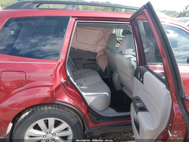 Продаж на аукціоні авто 2012 Subaru Forester 2.5x Premium, vin: JF2SHBDC2CH460611, номер лоту: 45197865