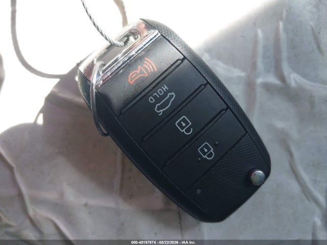 2022 Kia Rio S მანქანა იყიდება აუქციონზე, vin: 3KPA24AD7NE478857, აუქციონის ნომერი: 45197874