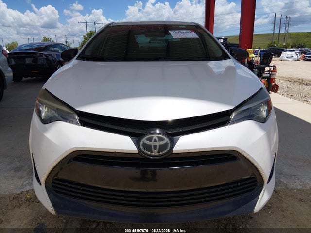 Продажа на аукционе авто 2018 Toyota Corolla Le, vin: 5YFBURHE6JP850675, номер лота: 45197879