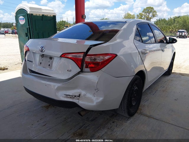 Продажа на аукционе авто 2018 Toyota Corolla Le, vin: 5YFBURHE6JP850675, номер лота: 45197879
