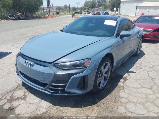 WAUFJBFW1R7004641 Audi E-tron Gt Premium Plus Quattro