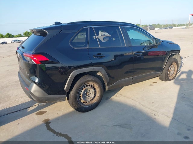 Toyota RAV4 LE 2019 JTMH1RFV7KD503186 Image 4