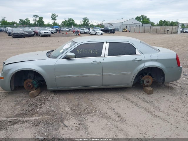 45197972 :رقم المزاد ، 2C3AA53G35H508686 vin ، 2005 Chrysler 300 Touring مزاد بيع