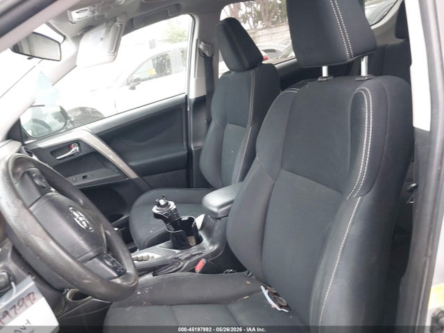 Продажа на аукционе авто 2015 Toyota Rav4 Xle, vin: 2T3RFREV3FW343727, номер лота: 45197992