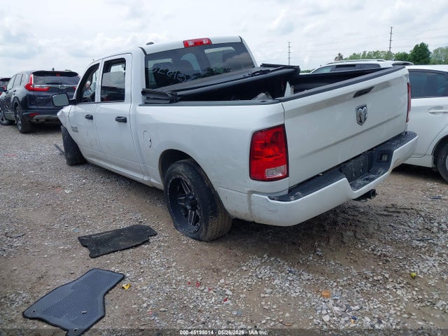 2018 Ram 1500 Express  4x2 5'7 Box მანქანა იყიდება აუქციონზე, vin: 1C6RR6KG2JS322467, აუქციონის ნომერი: 45198014