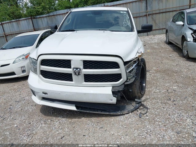2018 Ram 1500 Express  4x2 5'7 Box მანქანა იყიდება აუქციონზე, vin: 1C6RR6KG2JS322467, აუქციონის ნომერი: 45198014