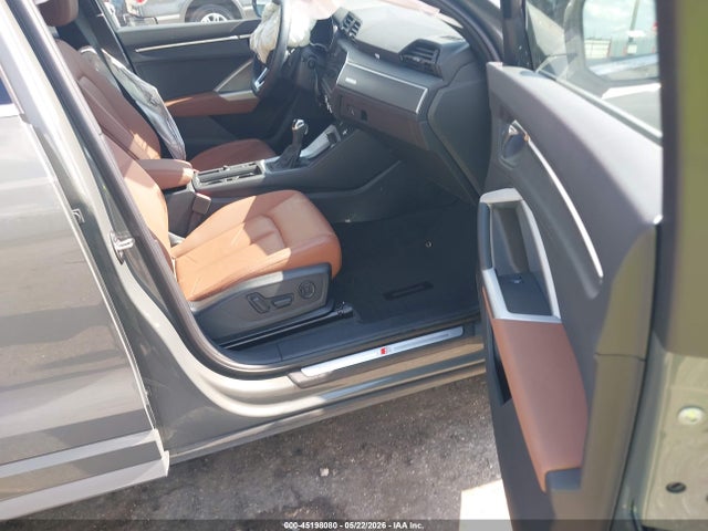 2024 Audi Q3 Premium 45 Tfsi S Line Quattro Tiptronic მანქანა იყიდება აუქციონზე, vin: WA1DECF3XR1109962, აუქციონის ნომერი: 45198080