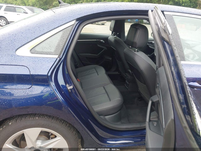 2024 Audi A3 Premium 40 Tfsi Front-wheel Drive S Tronic მანქანა იყიდება აუქციონზე, vin: WAUAUDGY1RA109115, აუქციონის ნომერი: 45198081