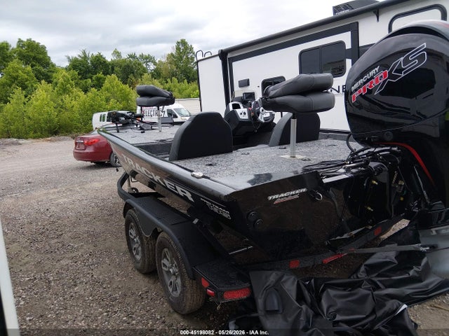 Tracker Other 2026 BUJ84160C626 Image 3