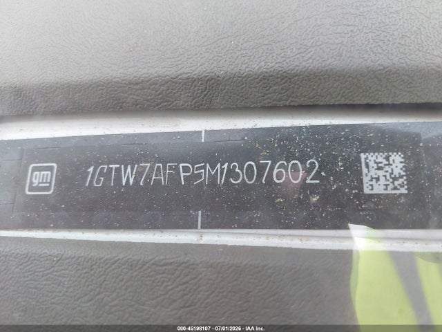 45198107 :رقم المزاد ، 1GTW7AFP5M1307602 vin ، 2021 Gmc Savana Cargo Rwd 2500 Regular Wheelbase Work Van مزاد بيع