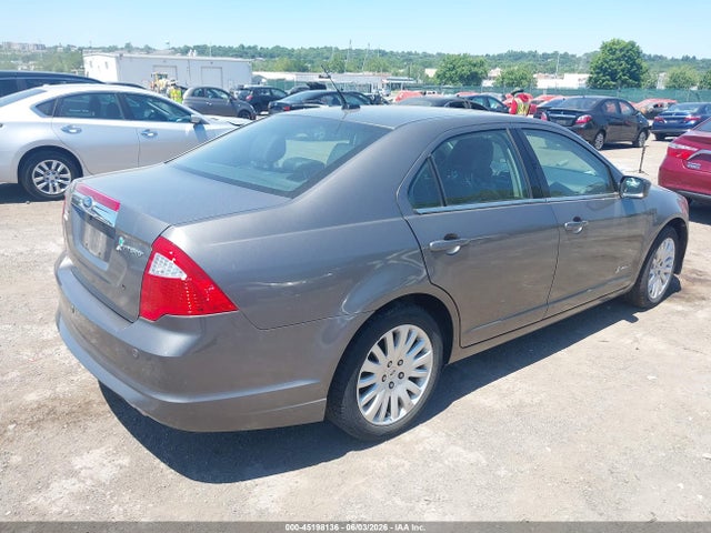 45198136 :رقم المزاد ، 3FADP0L39BR272249 vin ، 2011 Ford Fusion Hybrid مزاد بيع