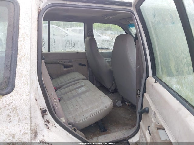 Aukcja sprzedaży 2000 Ford Explorer Xl Fleet, vin: 1FMZU71X8YUB43925, numer aukcji: 45198143