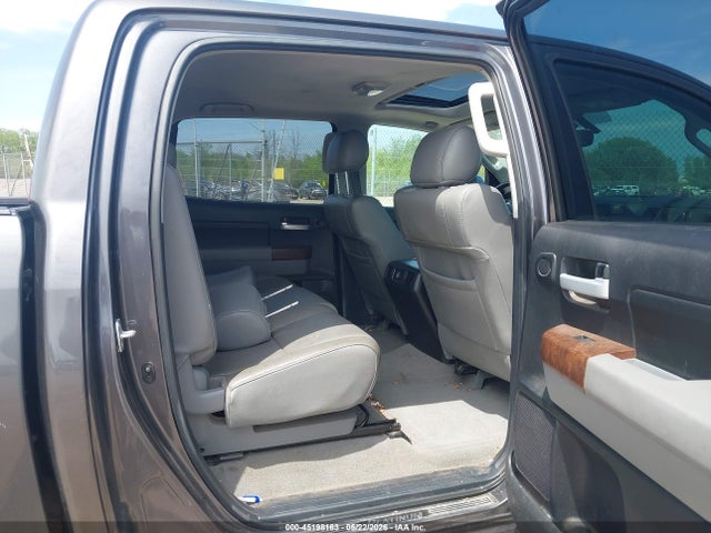 45198163 :رقم المزاد ، 5TFHW5F18BX172219 vin ، 2011 Toyota Tundra Limited 5.7l V8 مزاد بيع