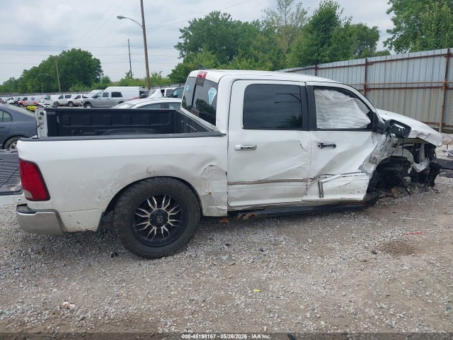 45198167 :رقم المزاد ، 1C6RR7LT8GS330972 vin ، 2016 Ram 1500 Big Horn مزاد بيع
