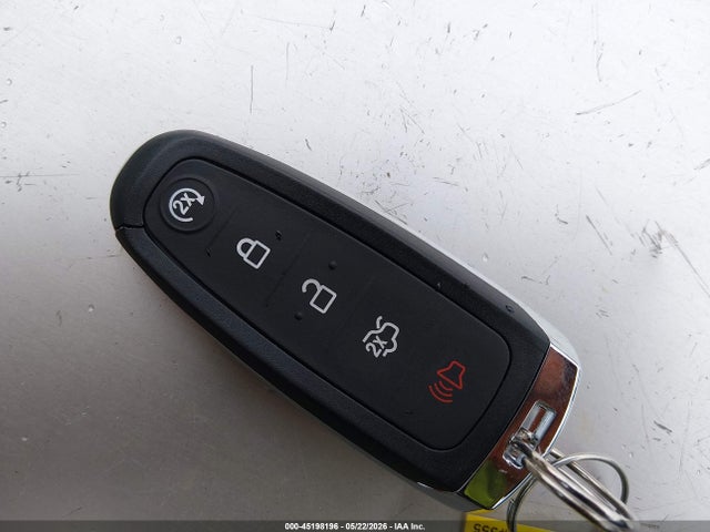 45198196 :رقم المزاد ، 1FADP3N26EL397752 vin ، 2014 Ford Focus Titanium مزاد بيع