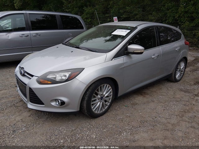 45198196 :رقم المزاد ، 1FADP3N26EL397752 vin ، 2014 Ford Focus Titanium مزاد بيع