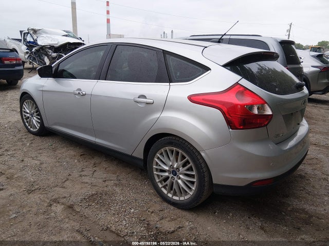45198196 :رقم المزاد ، 1FADP3N26EL397752 vin ، 2014 Ford Focus Titanium مزاد بيع