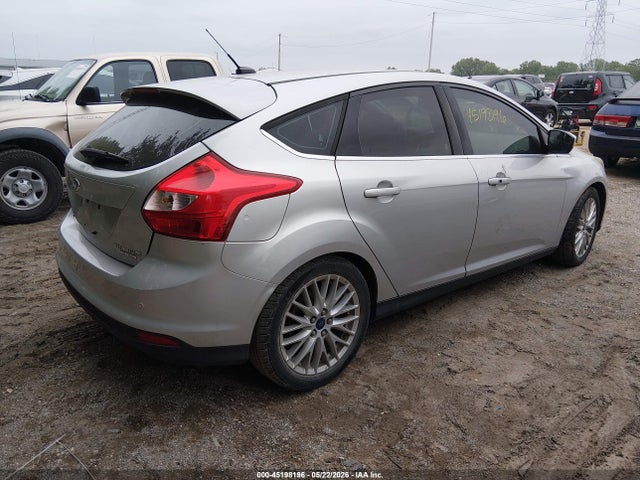 45198196 :رقم المزاد ، 1FADP3N26EL397752 vin ، 2014 Ford Focus Titanium مزاد بيع