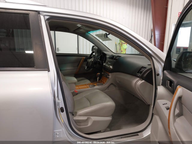 2009 Toyota Highlander Hybrid მანქანა იყიდება აუქციონზე, vin: JTEEW41A492033213, აუქციონის ნომერი: 45198216