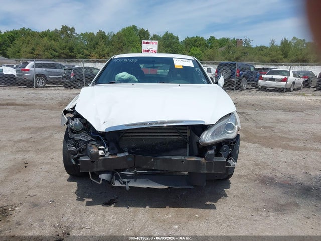 45198288 :رقم المزاد ، 1C3CCBBB8DN694495 vin ، 2013 Chrysler 200 Touring مزاد بيع