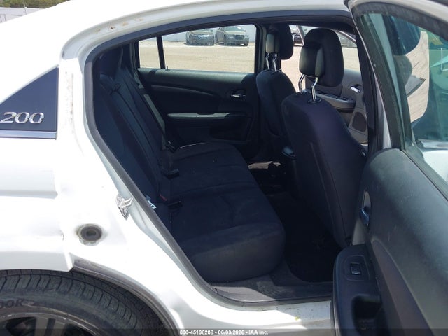 45198288 :رقم المزاد ، 1C3CCBBB8DN694495 vin ، 2013 Chrysler 200 Touring مزاد بيع