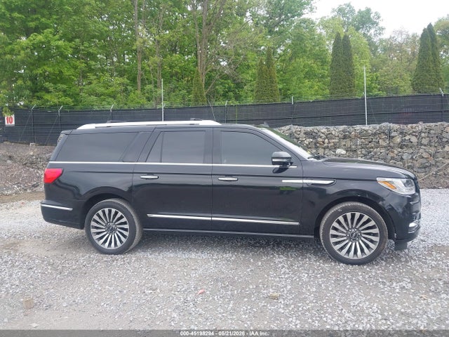Auction sale of the 2019 Lincoln Navigator L Reserve, vin: 5LMJJ3LT7KEL21377, lot number: 45198294